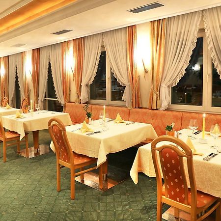 Hotel Maria Theresia Силандро Екстериор снимка