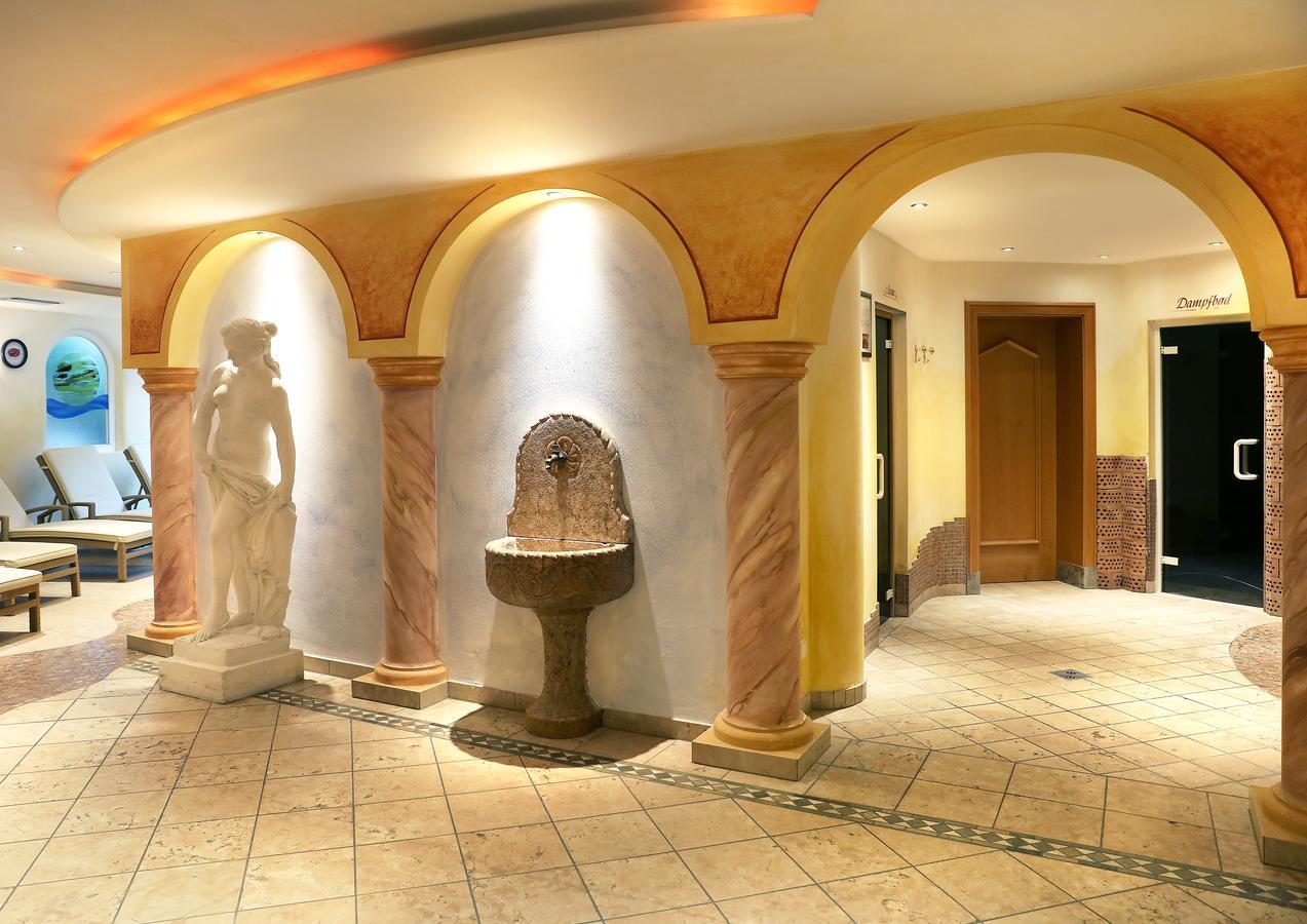 Hotel Maria Theresia Силандро Екстериор снимка